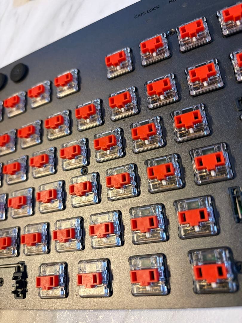 Logicool G813 メカニカルキーボード LINEAR