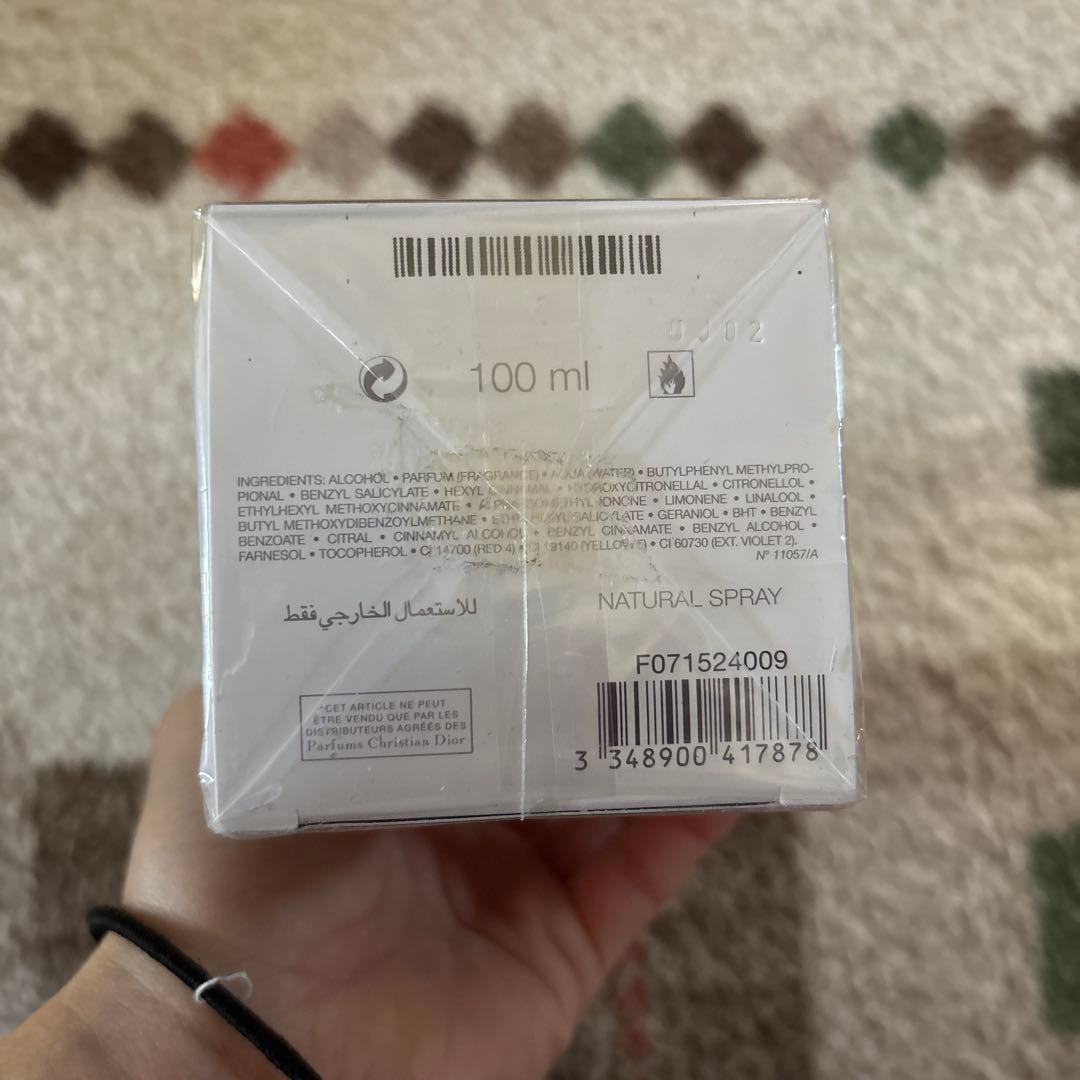 新品未使用　Dior j'adore Eau de Parfum 100ml
