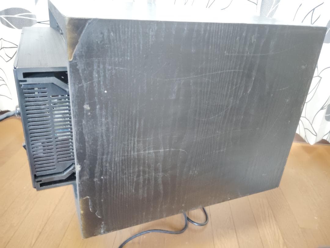 スピーカー・ウーファー YAMAHA SW10 STUDIO