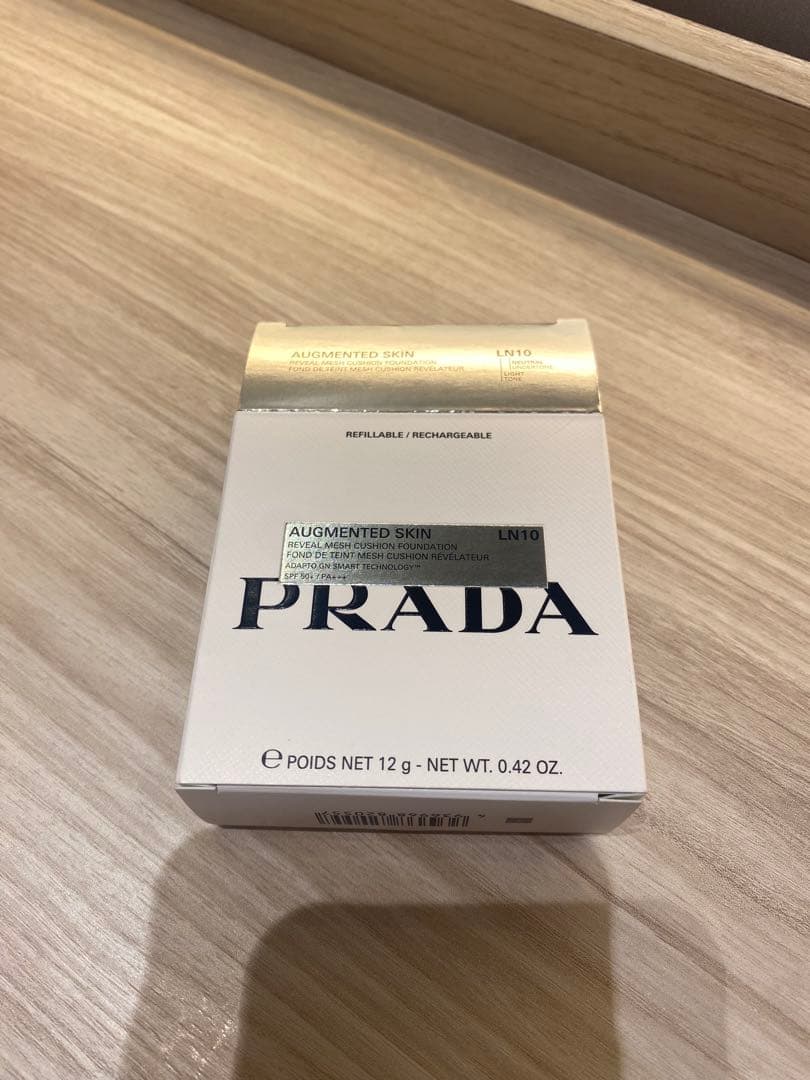 ファンデーション PRADA AUGMENTED SKIN LN10 12g