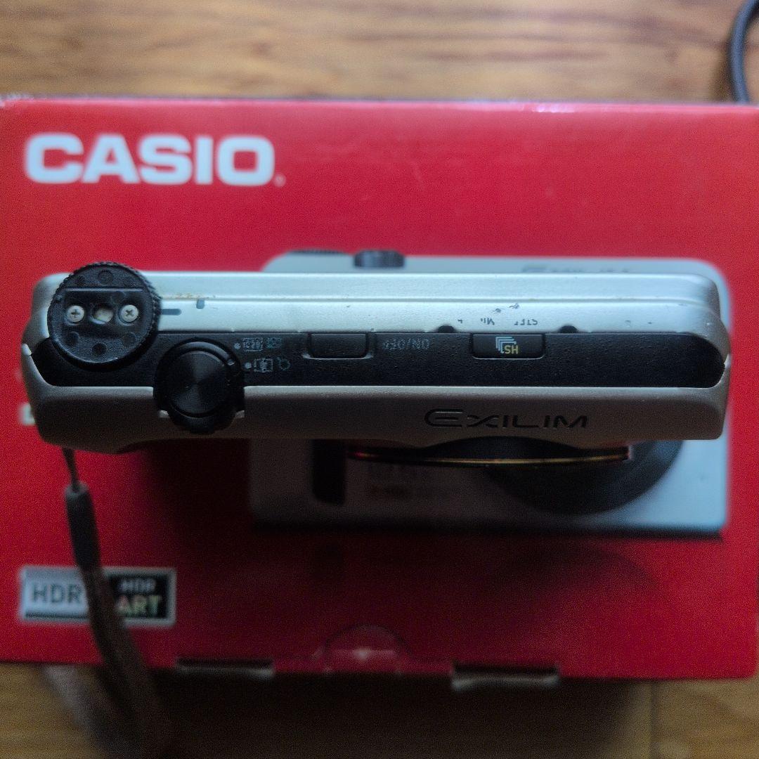 CASIO EXILIM EX-ZR300 コンパクトデジタルカメラ