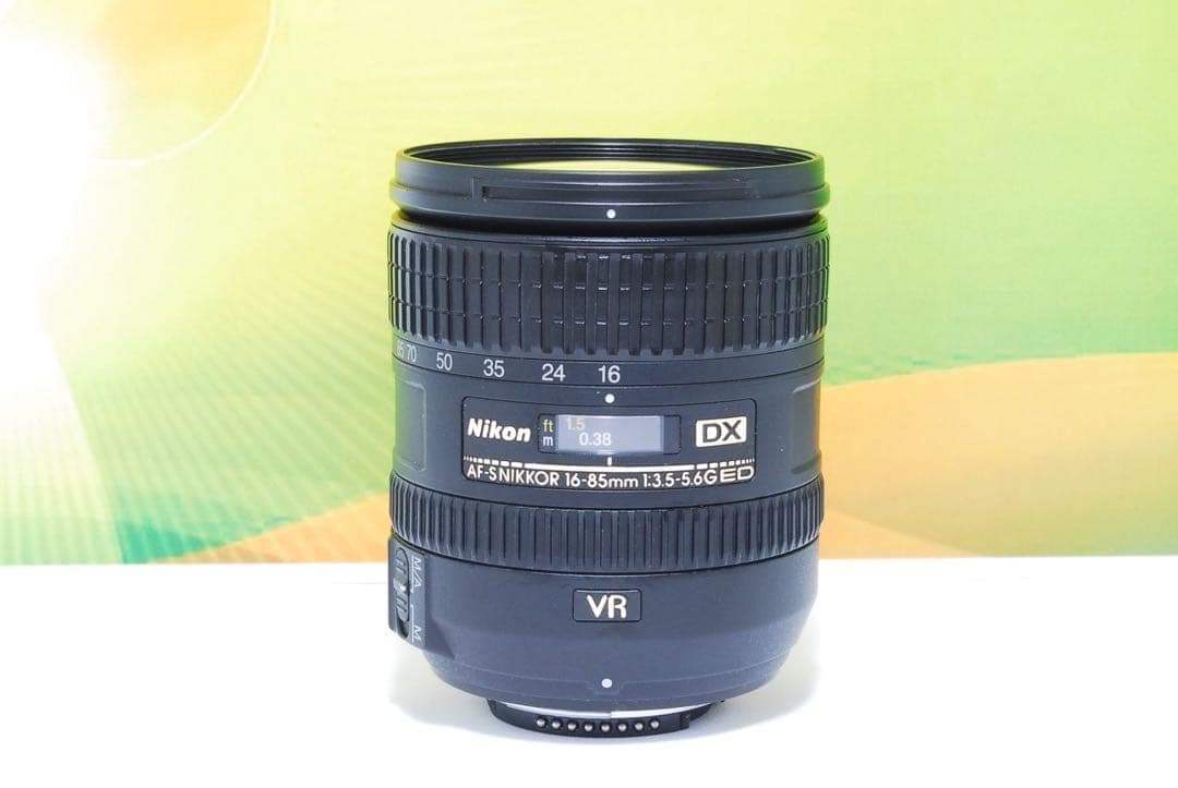 万能レンズ Nikon AF-S 16-85mm VR 手ぶれ補正 美品