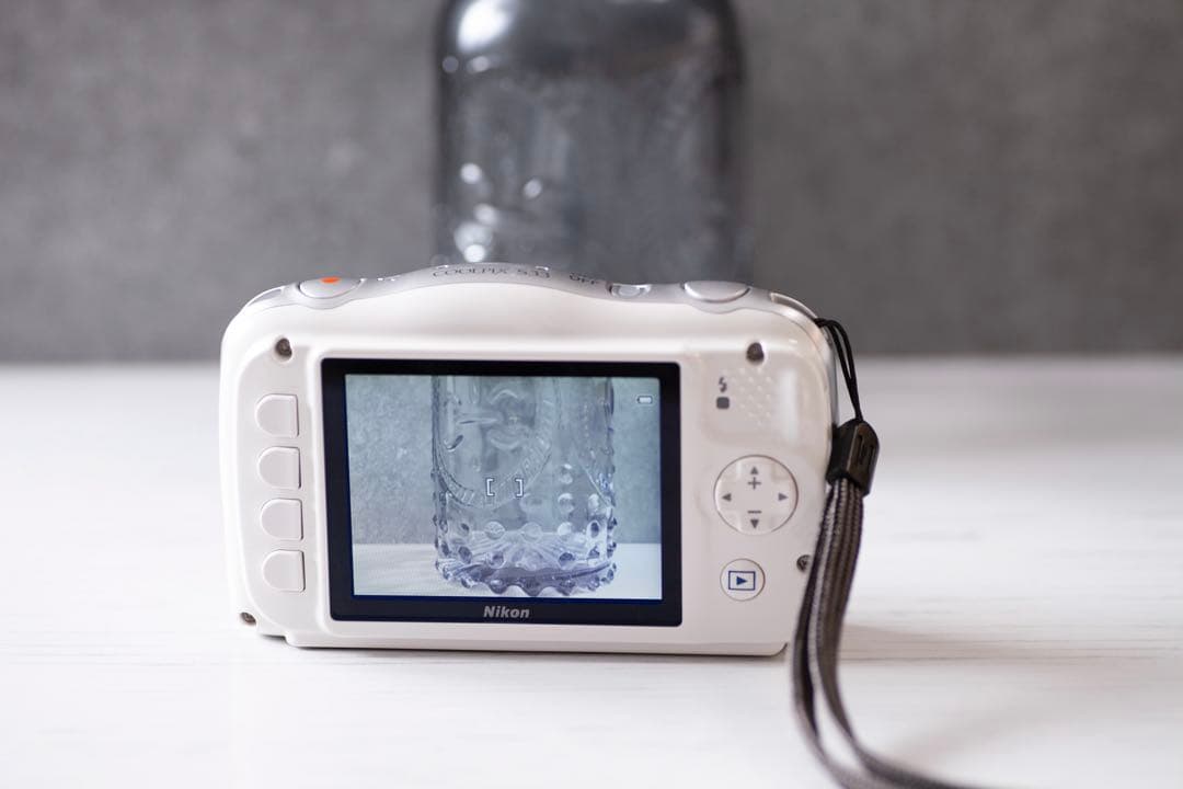 Nikon COOLPIX S33 防水コンパクトデジタルカメラ