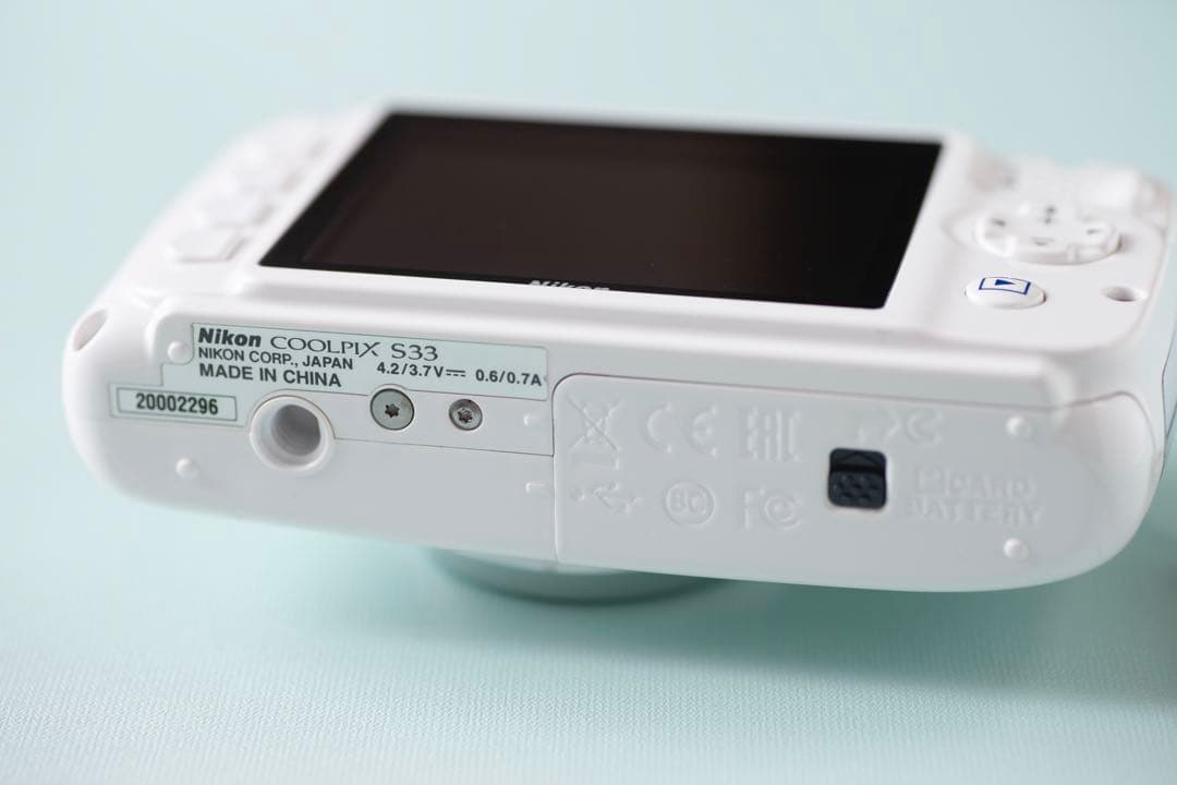 Nikon COOLPIX S33 防水コンパクトデジタルカメラ