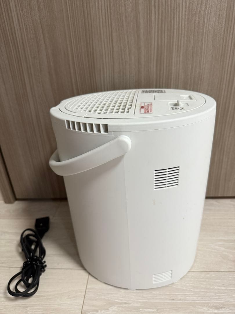 スチーム式加湿器「EE-DE50-WA」