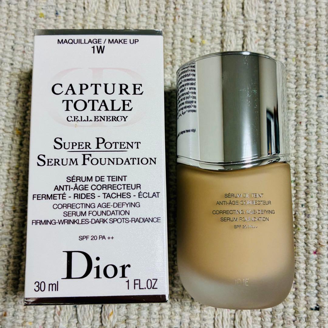 DIOR カプチュール　トータルセル　スーパーセラムファンデーション 1W