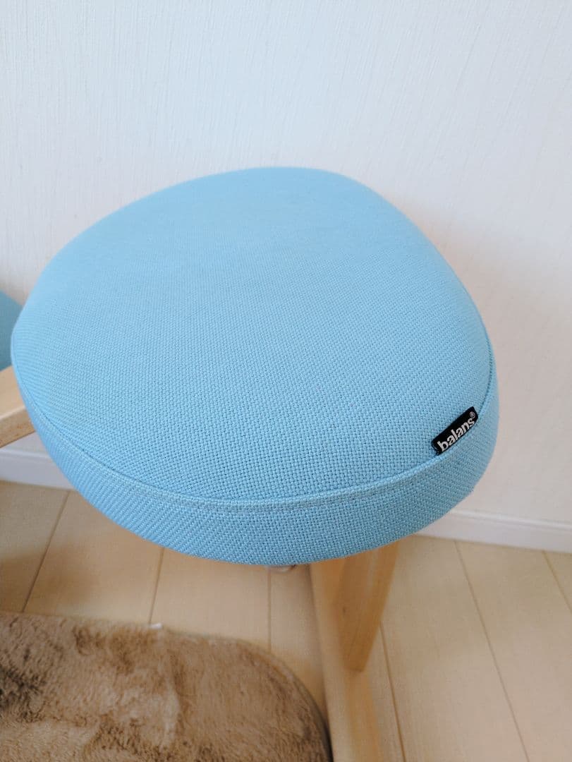 【美品】バランスイージー　姿勢矯正バランスチェア　ライトグリーン　リボ社