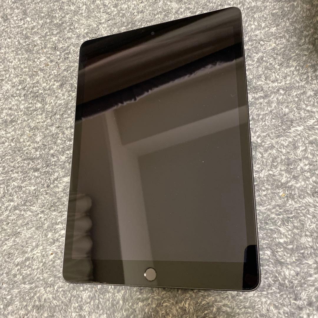 完動品　第9世代iPad 容量64GB 早く売りたいので26000以上即決