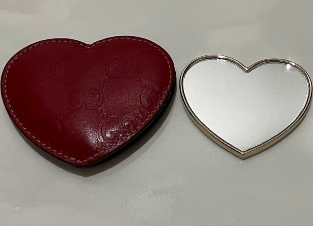 レア✨GUCCI ハート型♡コンパクトミラー レザーケース 小物 レディース