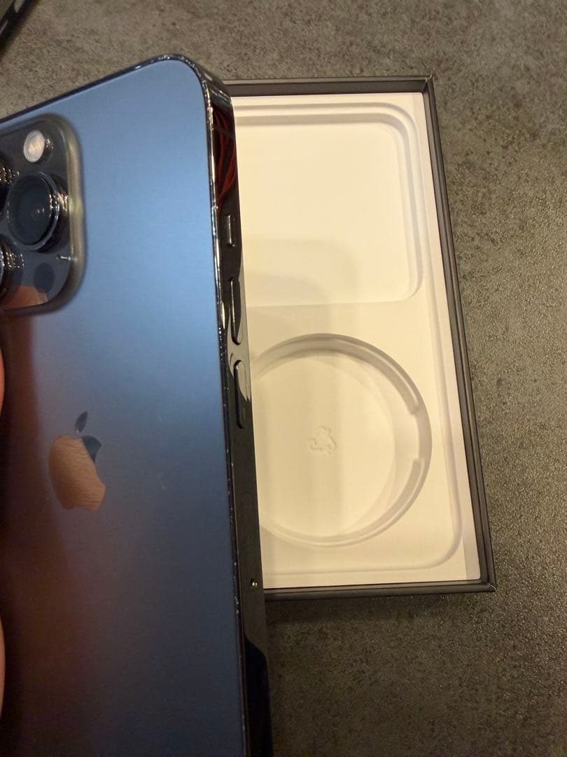 iPhone13Pro本体　128GB Apple製品