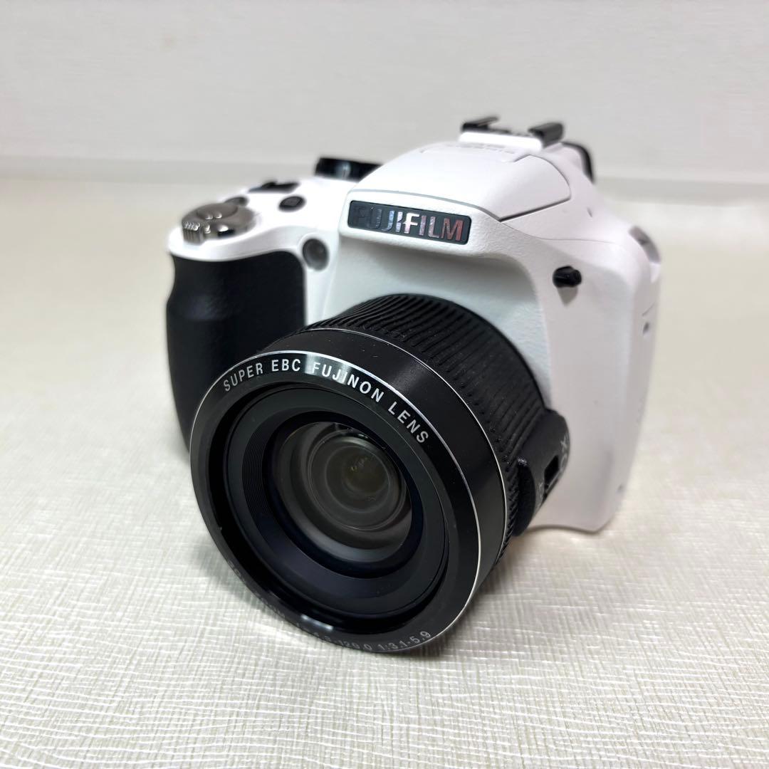 富士フイルム FinePix SL300★これ1台でエモ写＆超ズーム