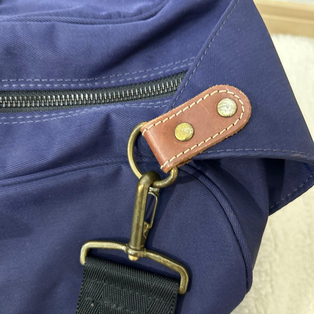 LEVISボストンバッグ、修学旅行、入院、仕事スポーツ旅行デカ文字革ワッペン