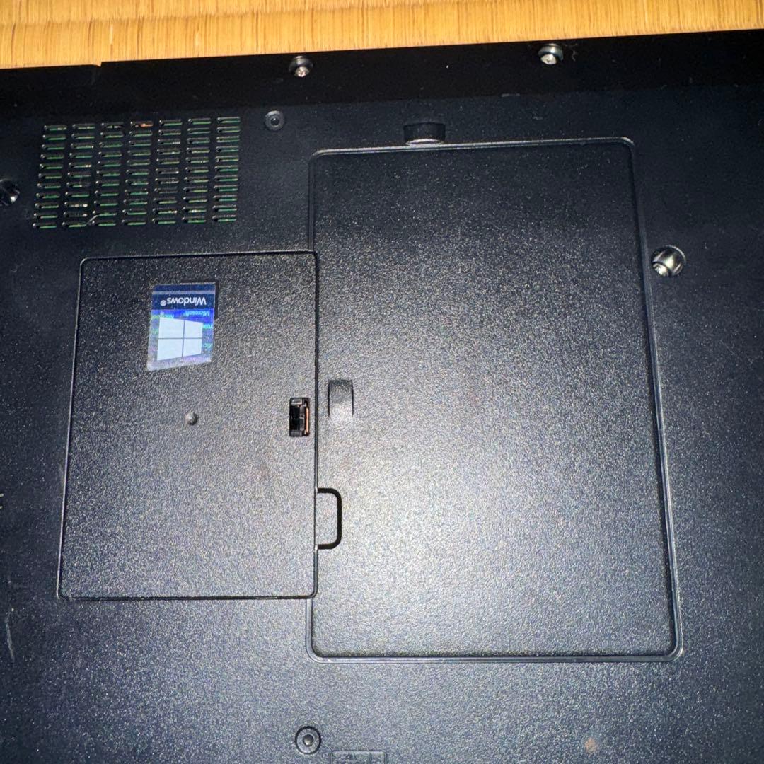 富士通　LIFEBOOK A579/BX windows 11