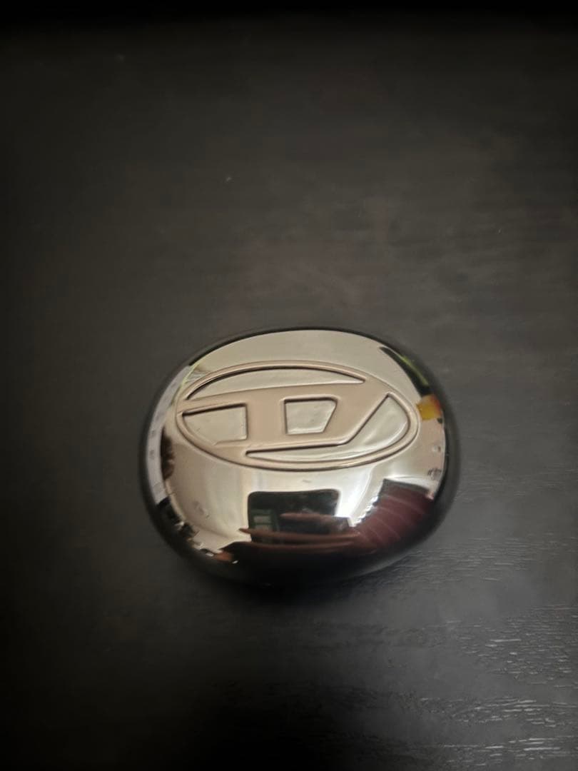 DIESEL TRUE WIRELESS EARBUDS シルバー