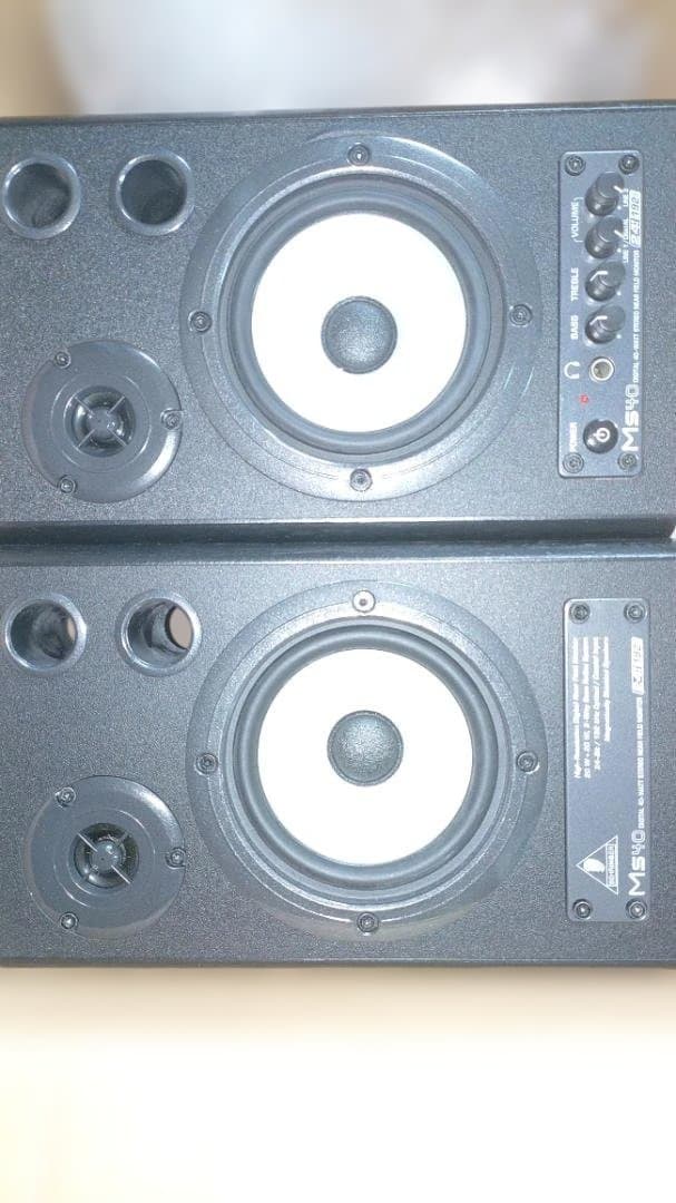ベリンガーMS40スピーカー