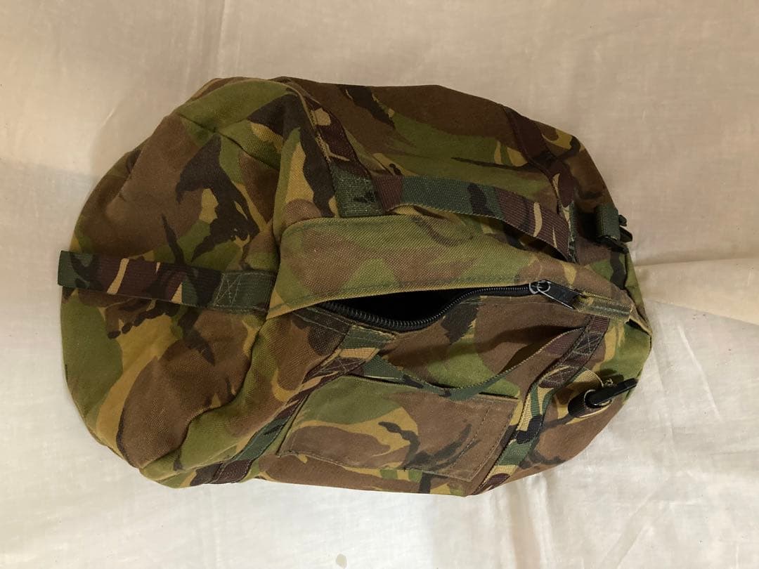 米国軍ダッフルBag(小型カモフラ-ジユ柄)