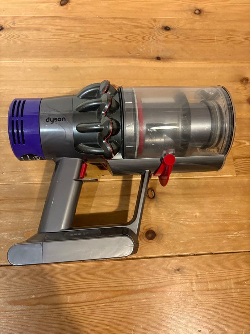 ［ジャンク］Dyson cyclone v10 本体と付属品