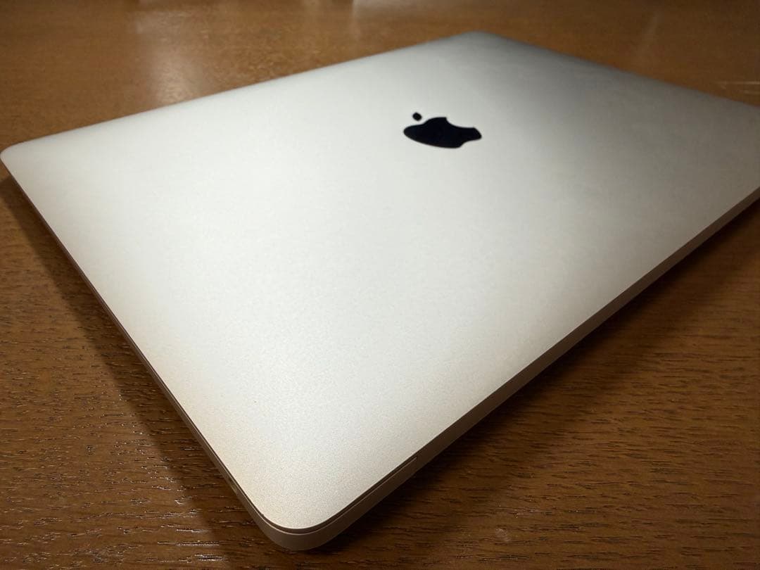 美品MacBook Air2020Core i5/8GB/512GBシルバー