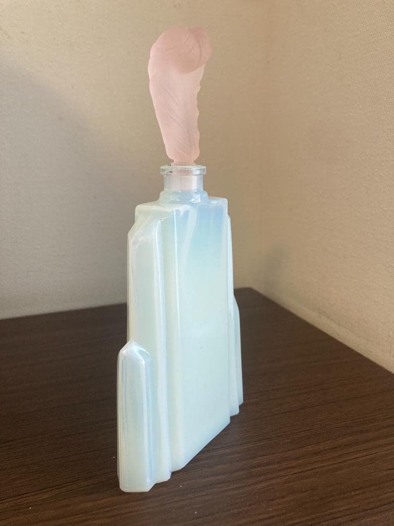オパールセントガラス　香水瓶　パフュームボトル