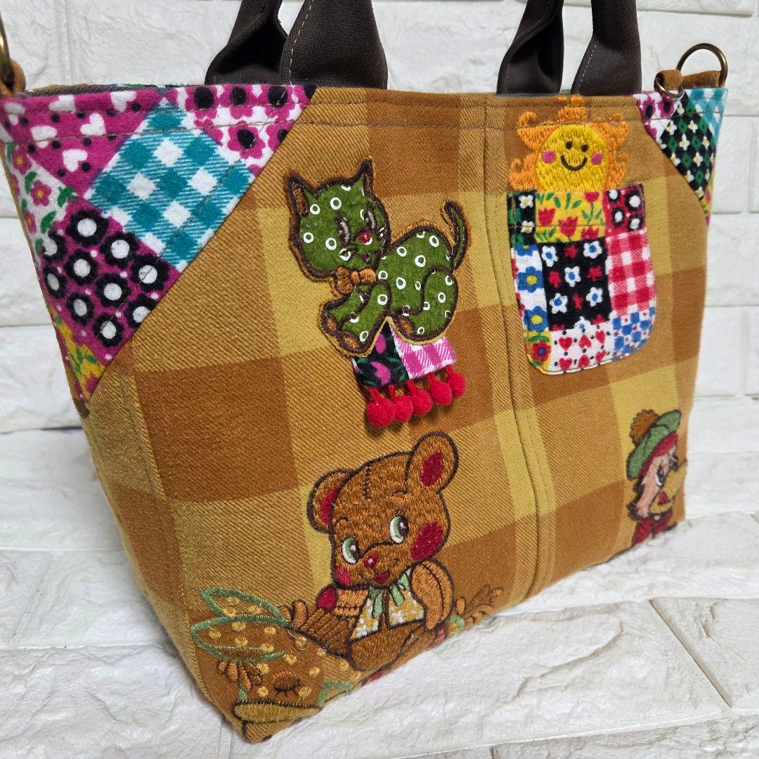 920 デニム＊リメイク＊刺繍＊バッグ＊トートバッグ