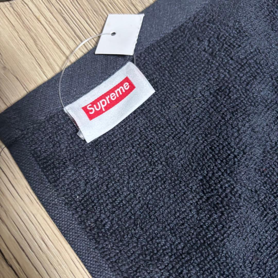 Supreme 黒 フェイスタオル