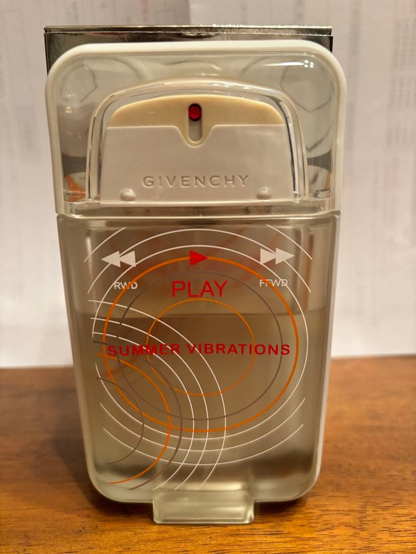 ジバンシー　オードトワレ　GIVENCHY プレイ サマー　PLAY