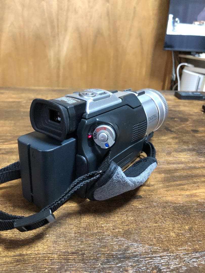 ビデオカメラ Victor GR-DV3000