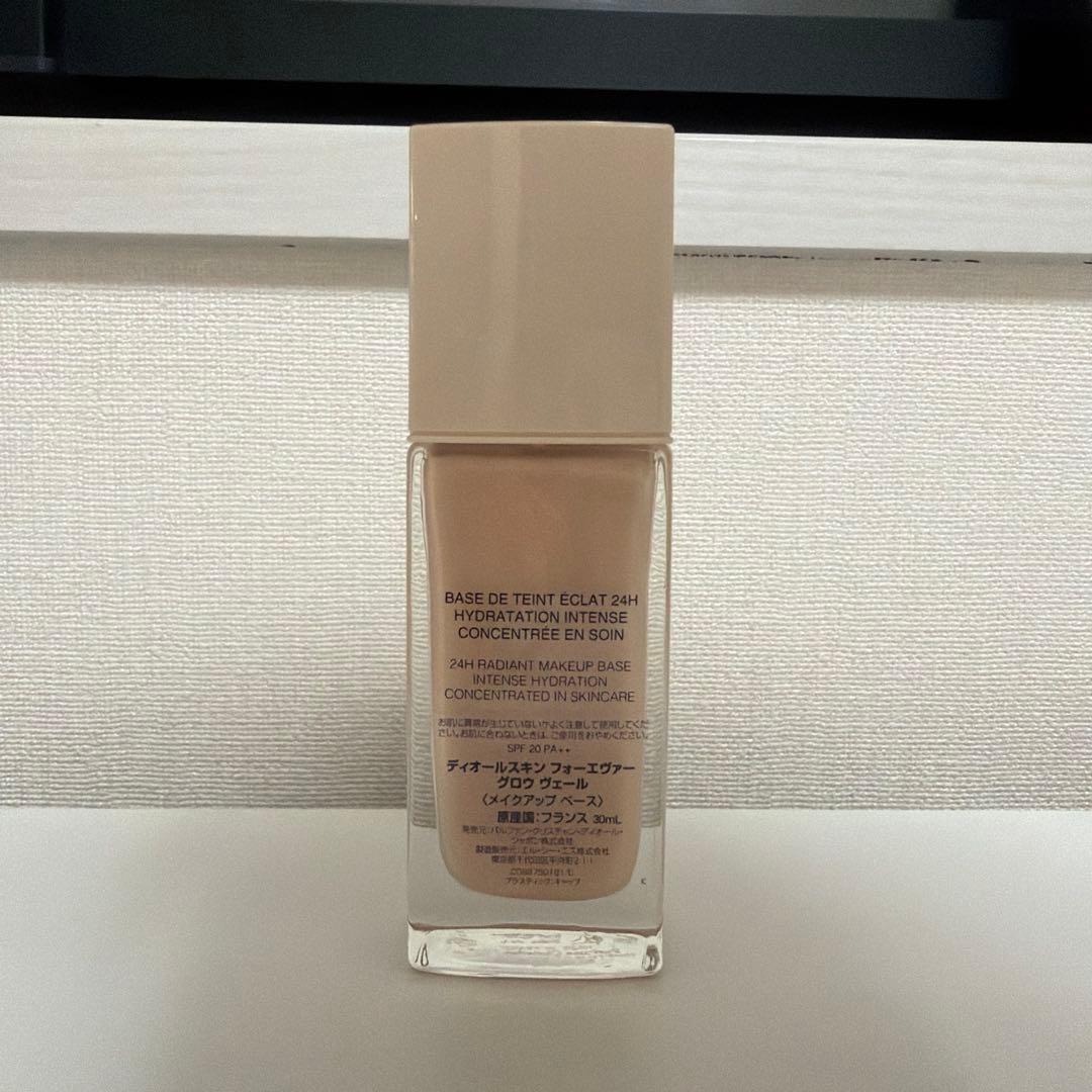 Dior ベース