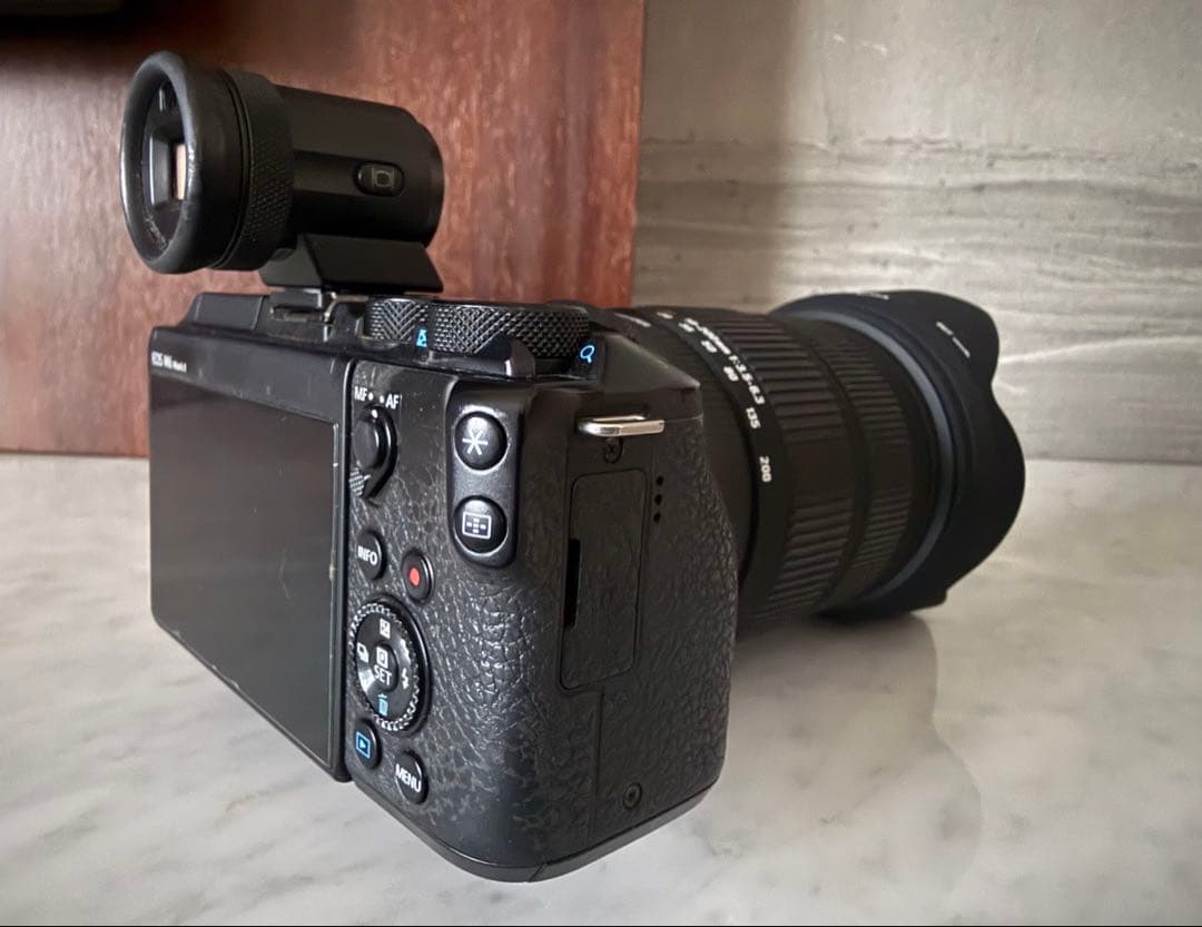 Canon EOS M6 markⅡ ブラックボディとレンズ他付属品セット
