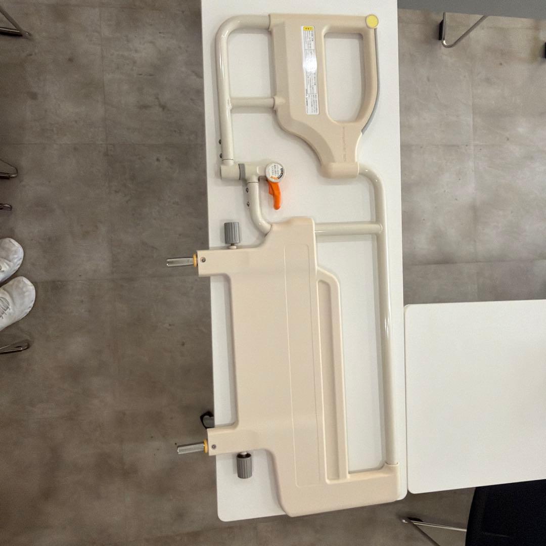 PARAMOUNT BED社製 スイングアーム介助バー　S096A