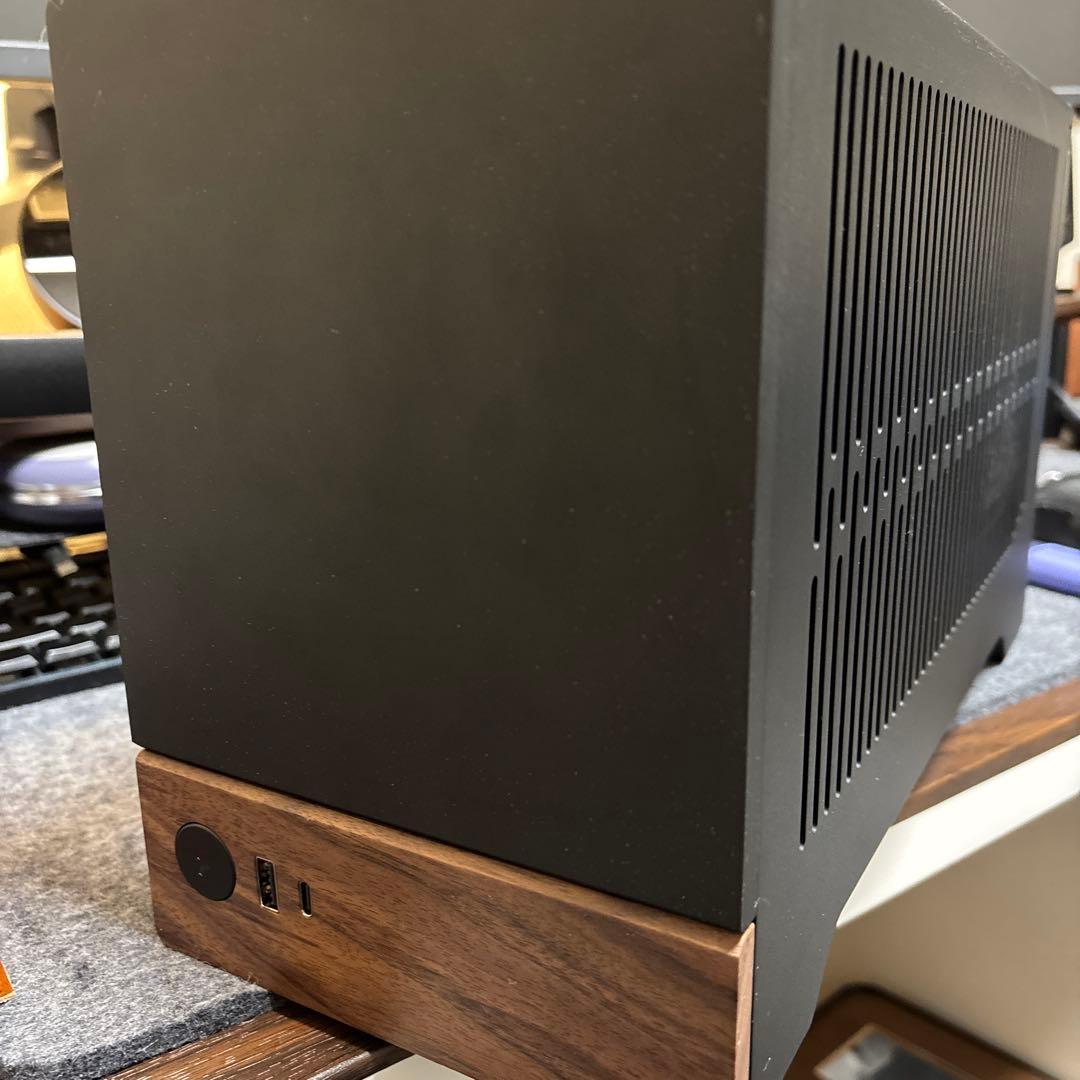 Fractal Terra Graphite mini-ITX PCケース