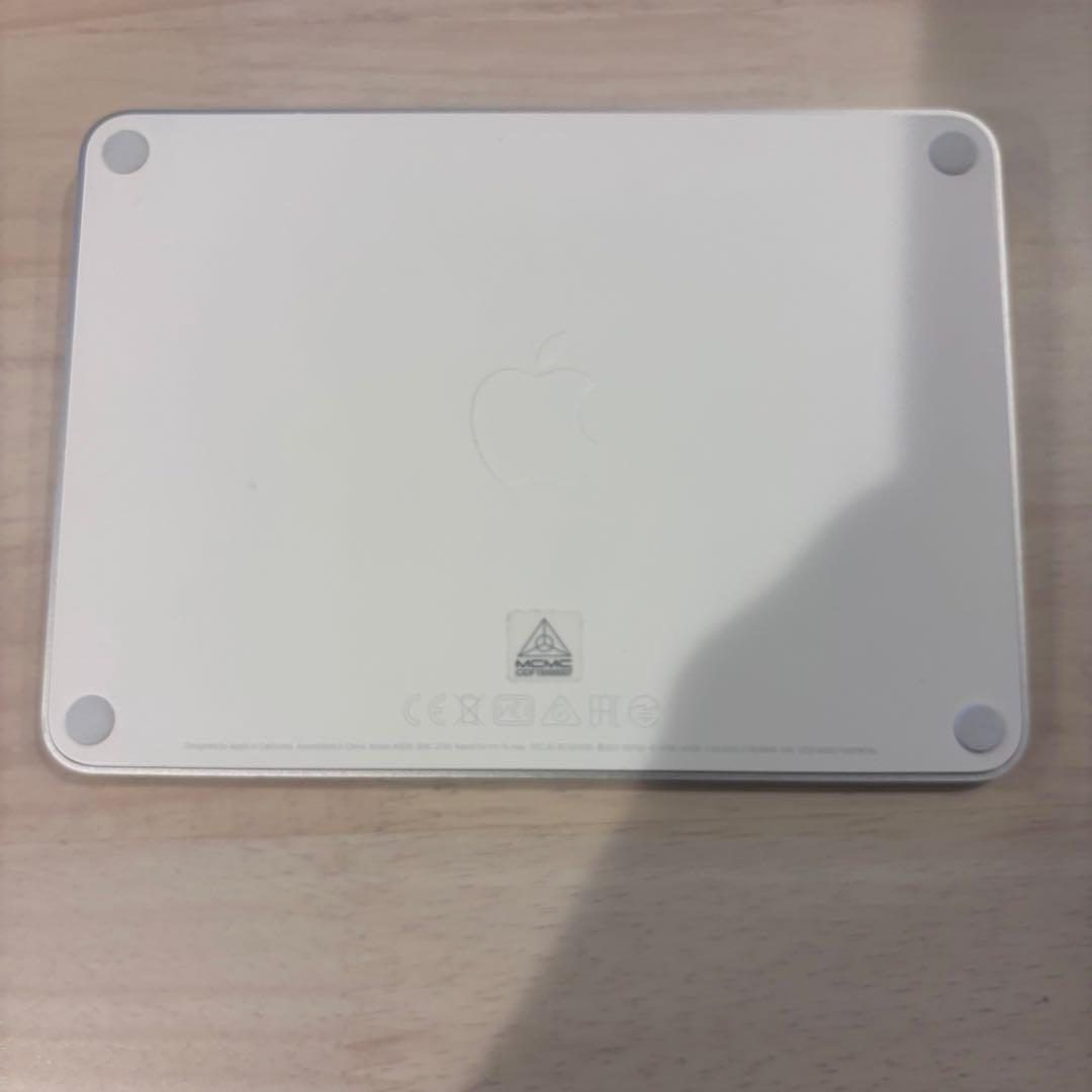 Apple Magic Trackpad 2 ホワイト　A1535