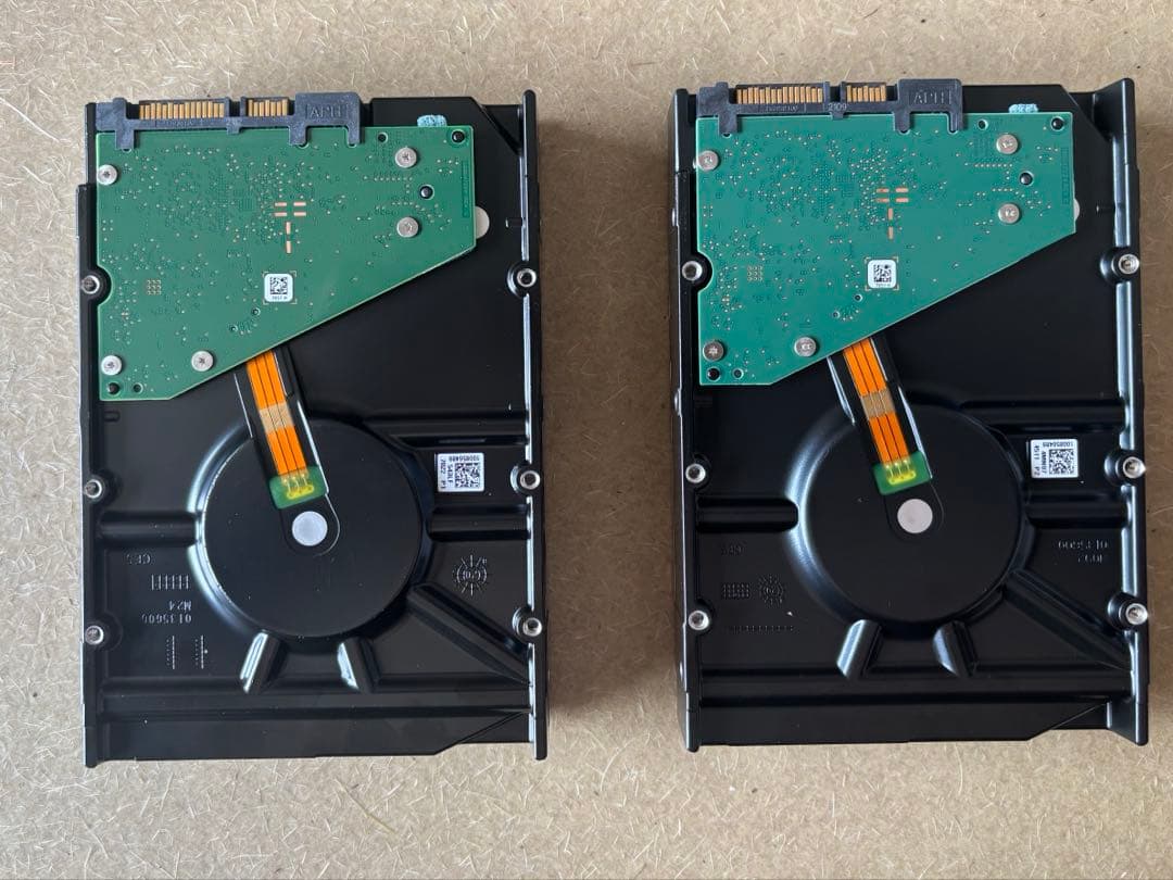 Seagate IronWolf 8TB HDD 2台 ST8000VN004