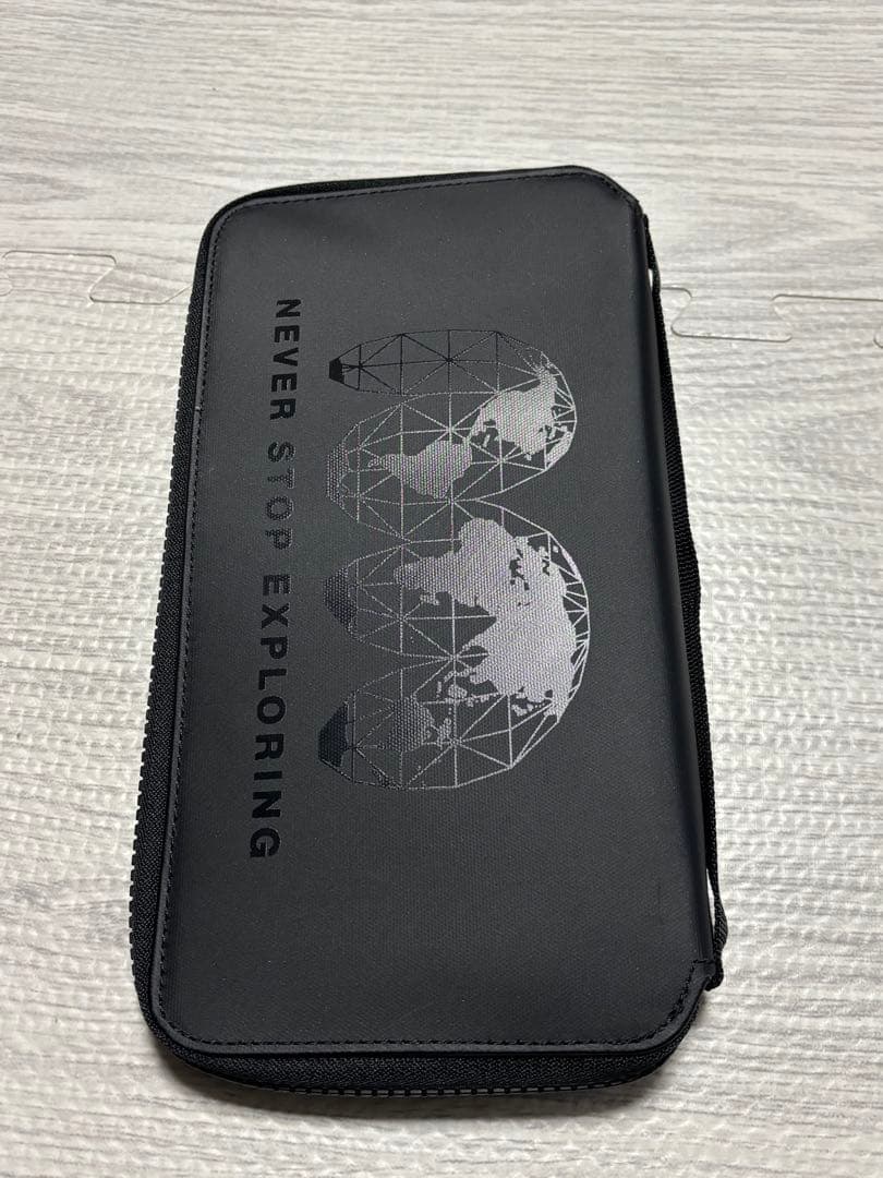 【美品】　THE NORTH FACE パスポートケース ブラック