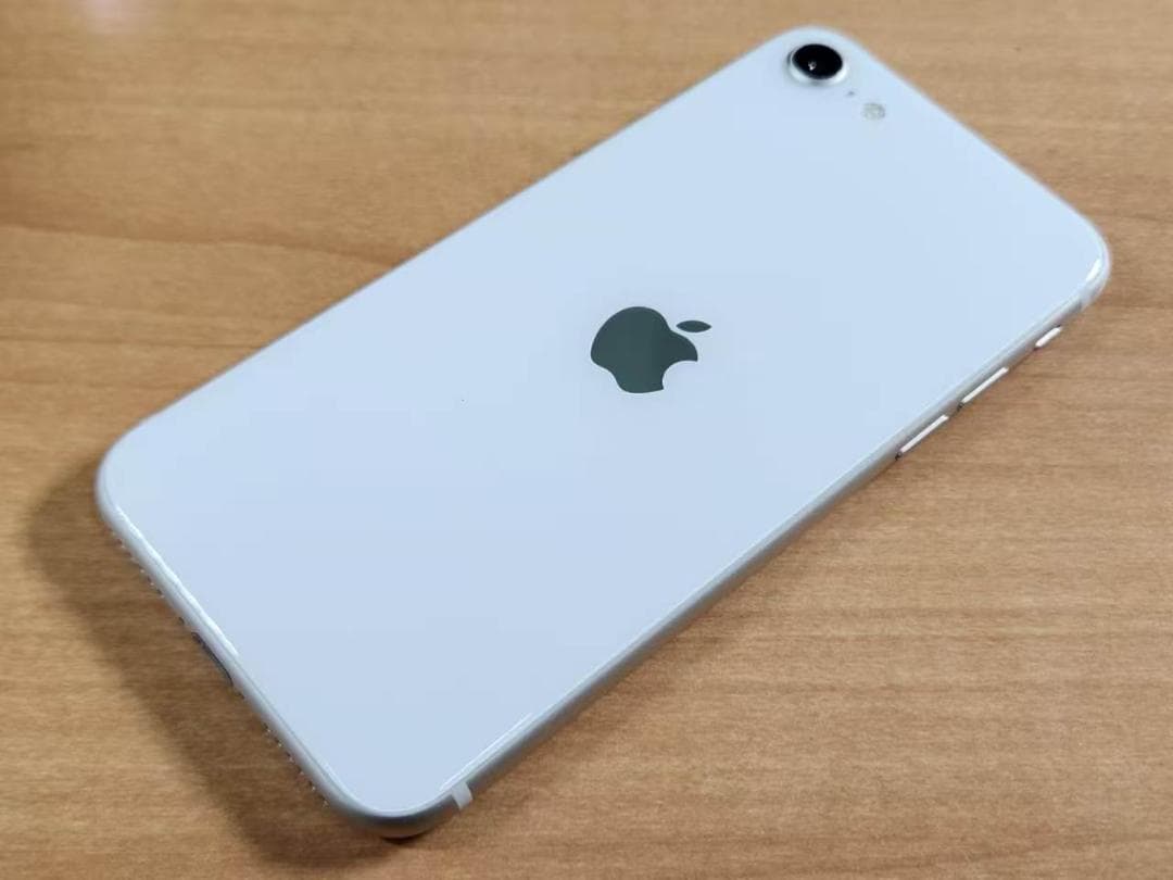 031900E iPhone SE A2782 64GB 第3世代