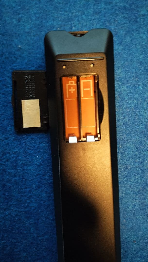 レア　AURA CDプレーヤー用リモコン　ジャンク