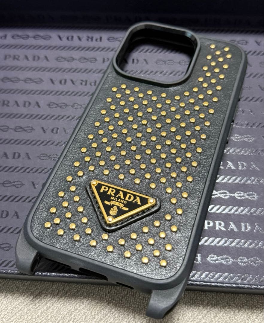 確実正規品 PRADA iPhone16proケース