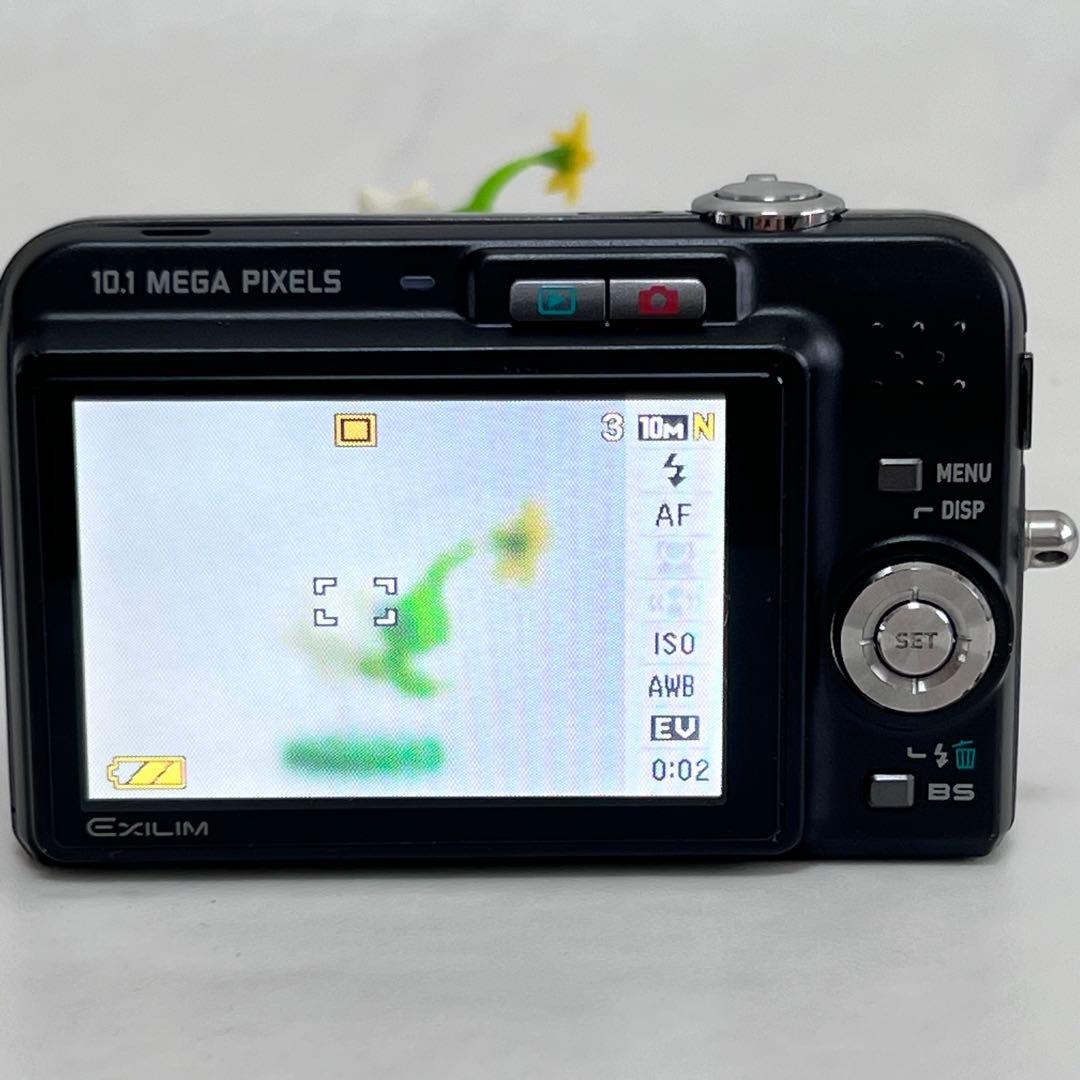 ✨美品✨CASIO EXILIM 10.1メガピクセル コンパクトデジタルカメラ