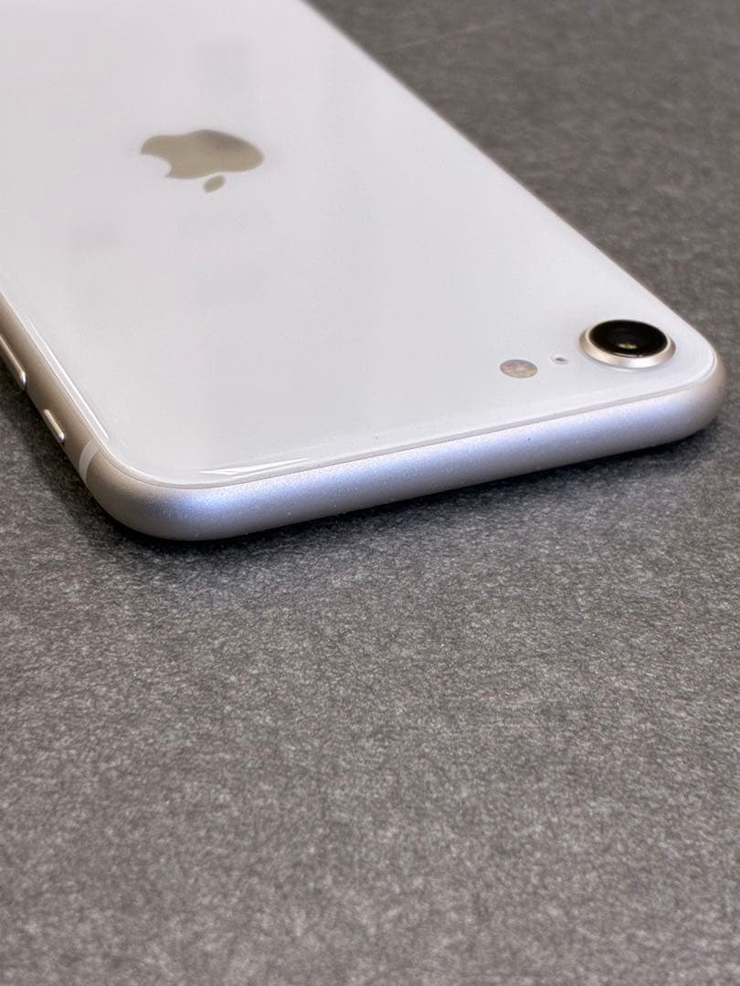 美品 iPhone SE3ホワイト本体＋箱