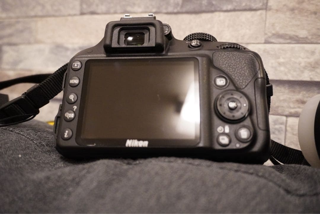 Nikon デジタル一眼レフカメラ 18-55mmダブルレンズ付き　d3300