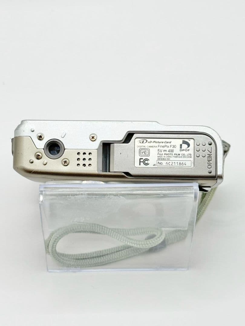 【動作確認済み】FUJIFILM FINEPIX F30 コンデジ