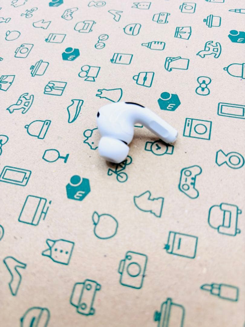 Apple AirPods pro 第2世代　左耳L A2699