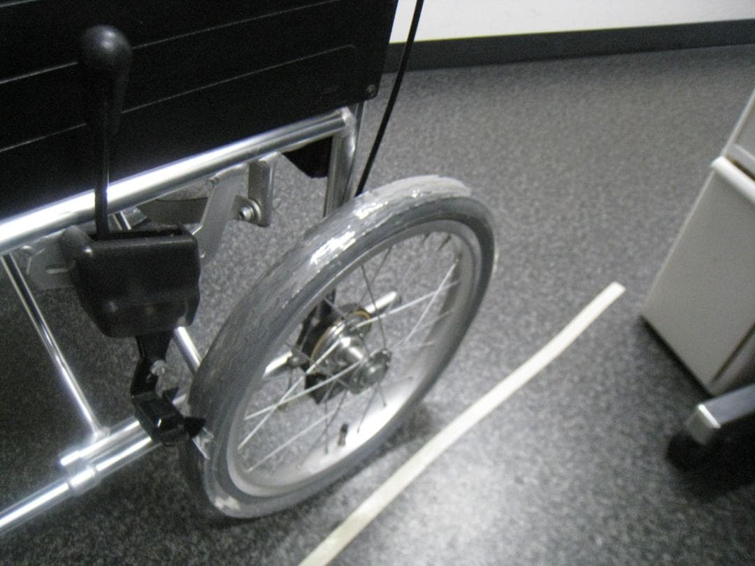 ミキ MiKi 介助型車椅子 MPCN-46JD グリーンチェック柄 ①