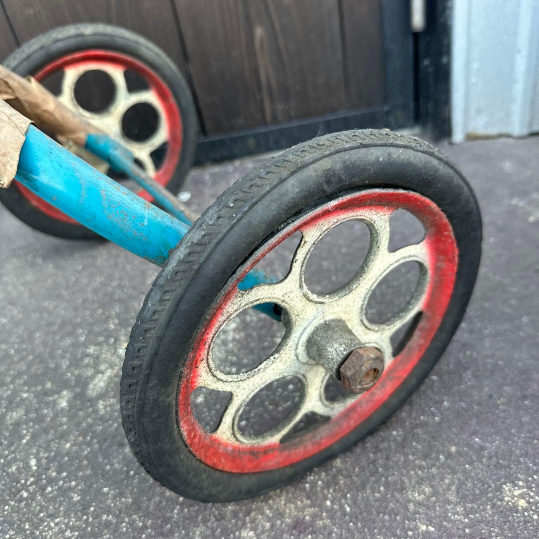 再お値下げ‼️蔵から出てきた　アンティーク三輪車　デッドストック