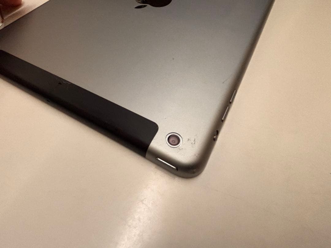 iPad本体 iPad Air 128GB