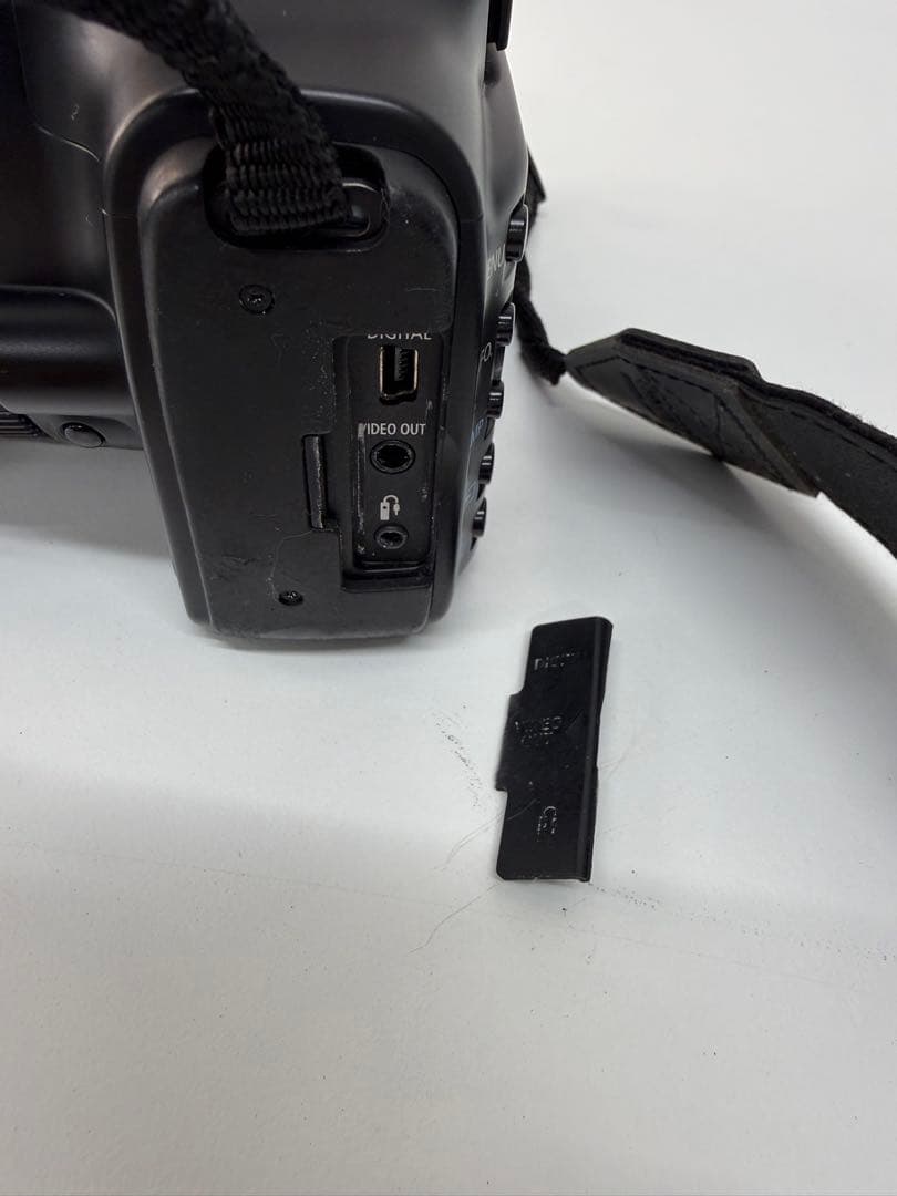 Canon EOS 500 デジタル一眼レフカメラ　未稼働☆