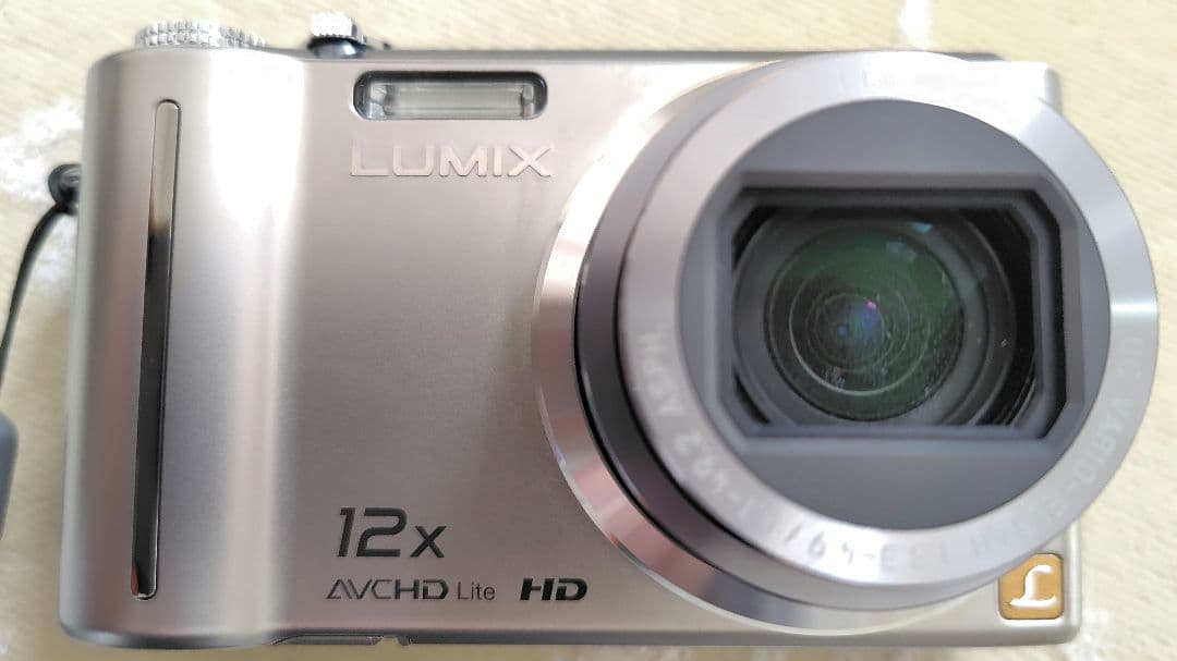Panasonic LUMIX DMC-TZ7 デジタルカメラ　バッテリー2個付
