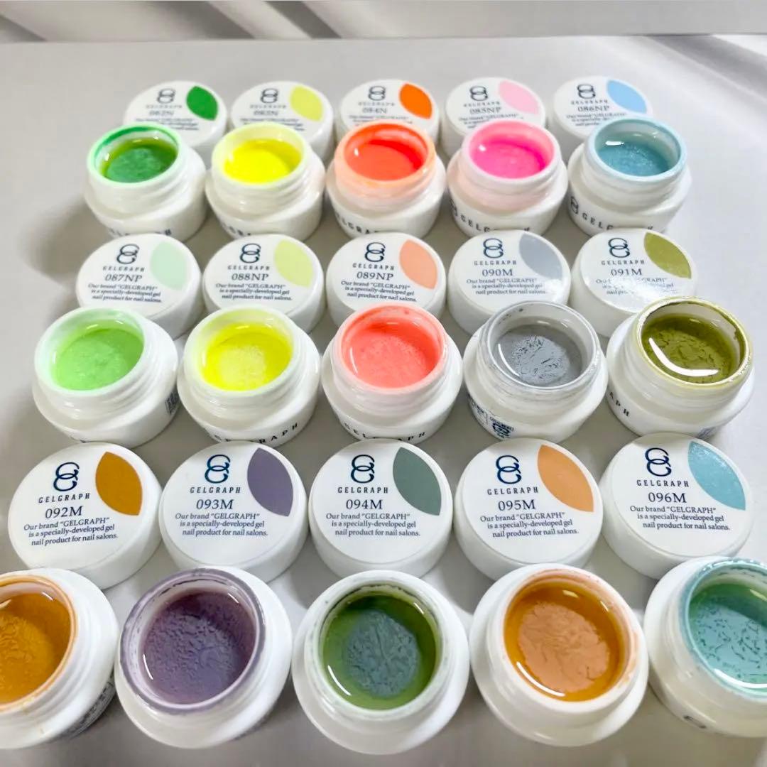 廃盤品あり⭐︎ カラージェルネイル　まとめ売り　15色　ジェルグラフ　プロ用　18