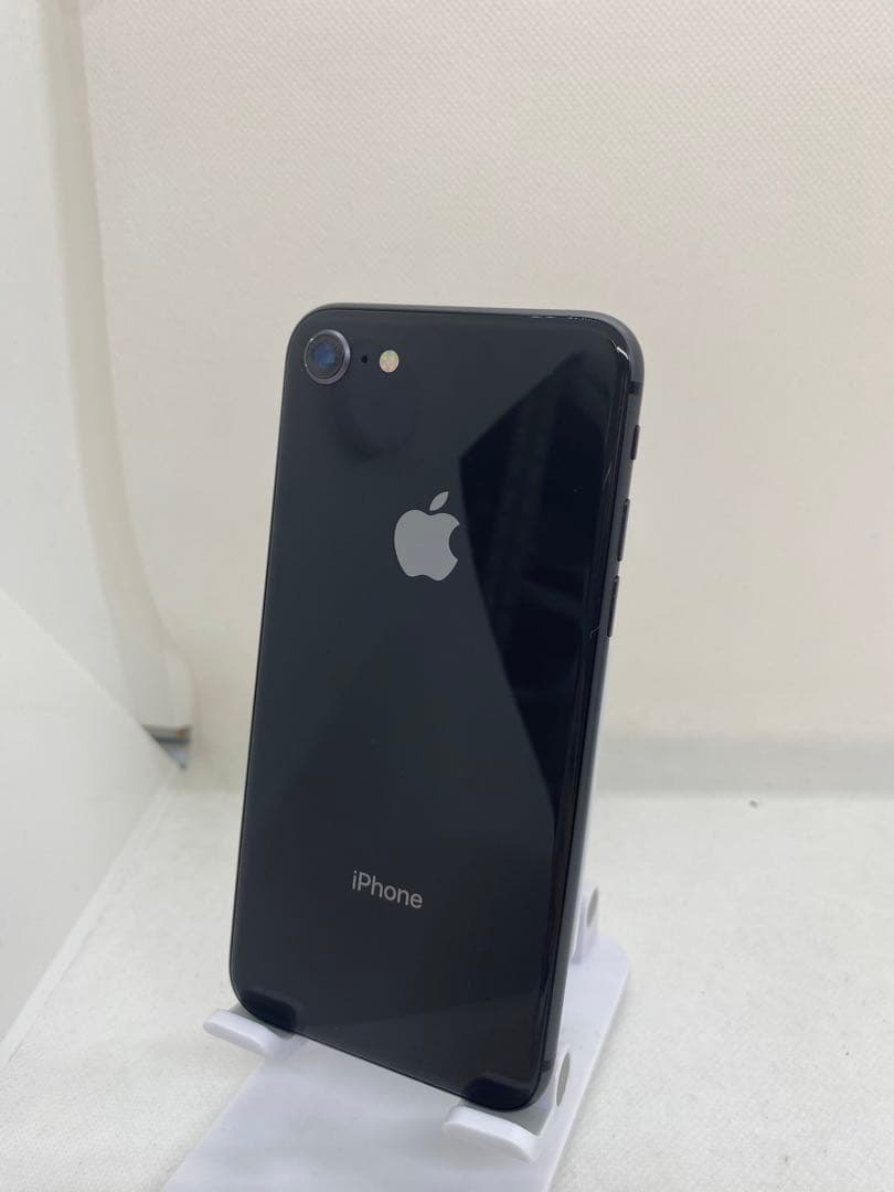 iPhone 8 64GB SIMフリー バッテリー100% 58189