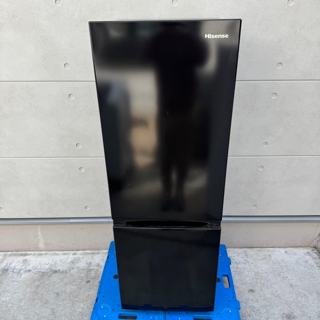 355⭐️2023年製美品★ハイセンス　冷蔵庫　大型　ブラック　黒　一人暮らし